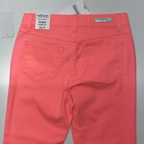 New Wallflower skinny girl jeans - Picture 4 of 5